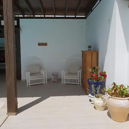 One Bedroom House With Private Pool Enclosed Garden And Wifi At
