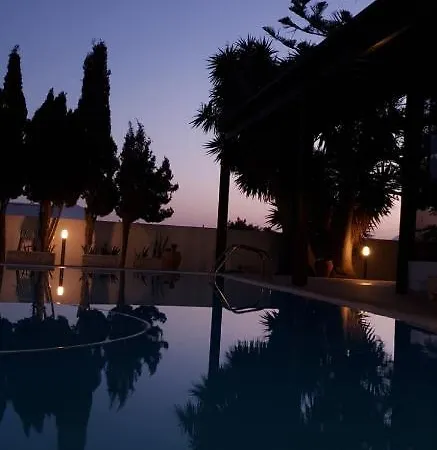 One Bedroom House With Private Pool Enclosed Garden And Wifi At * Nazaret